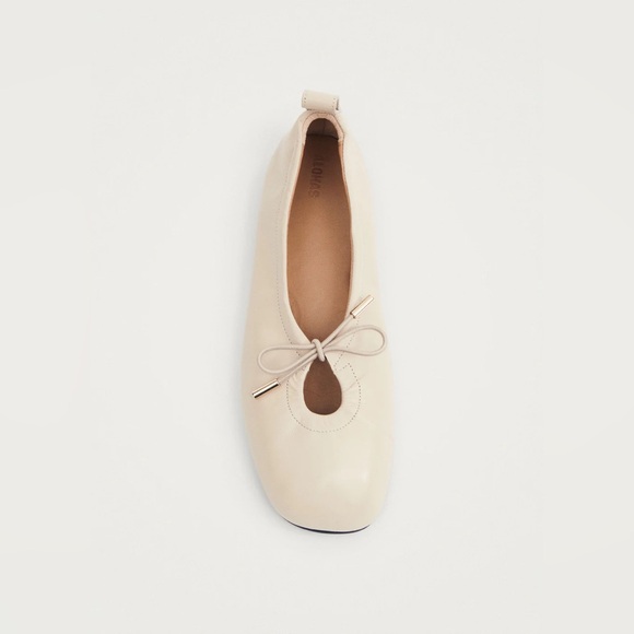 ALOHAS Rosalind Cream Leather Ballet Flats | 37 - Picture 2 of 12
